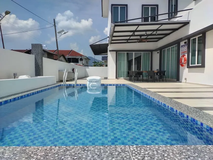 Dawn de Ville-Private Pool BBQ Karaoke 34-40pax - Image 1