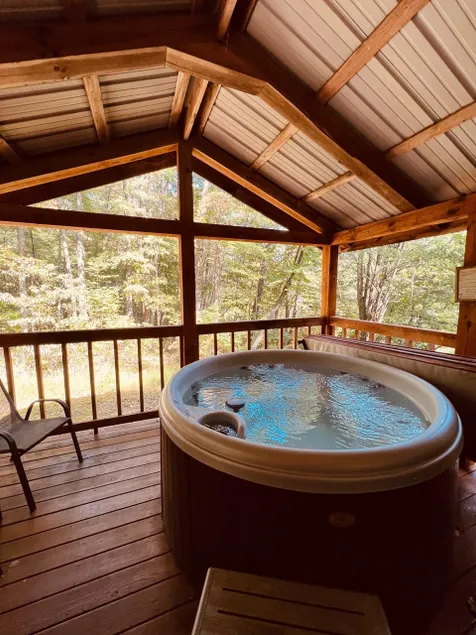 Hummingbird Haven Getaway Cabins - Image 1