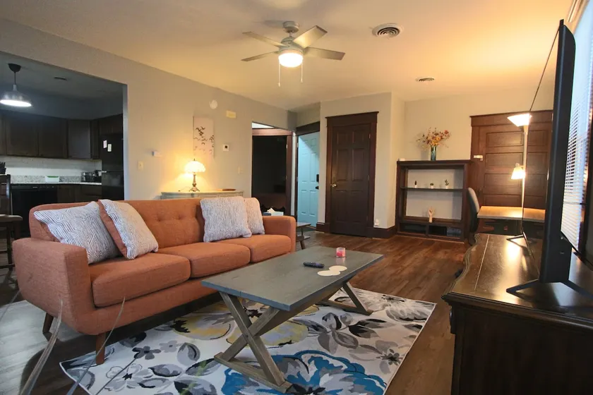 Cactus Corner KING Apartment - Image 1
