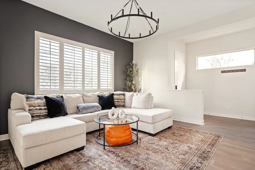 3B in Great Park | Pools | 1GB Wi-Fi - Image 1