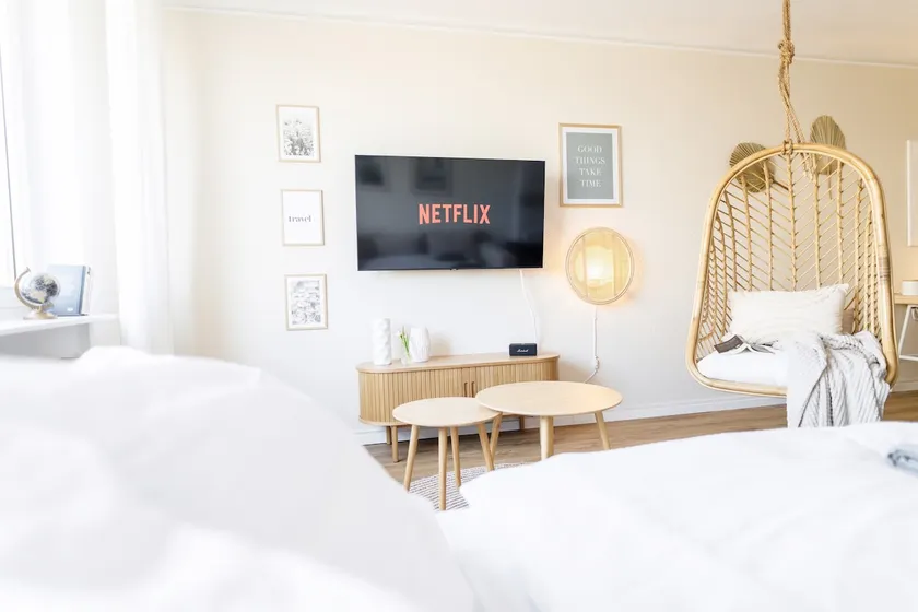 WOB Downtown • Sleeps 5 • Parking • Bright - Image 1