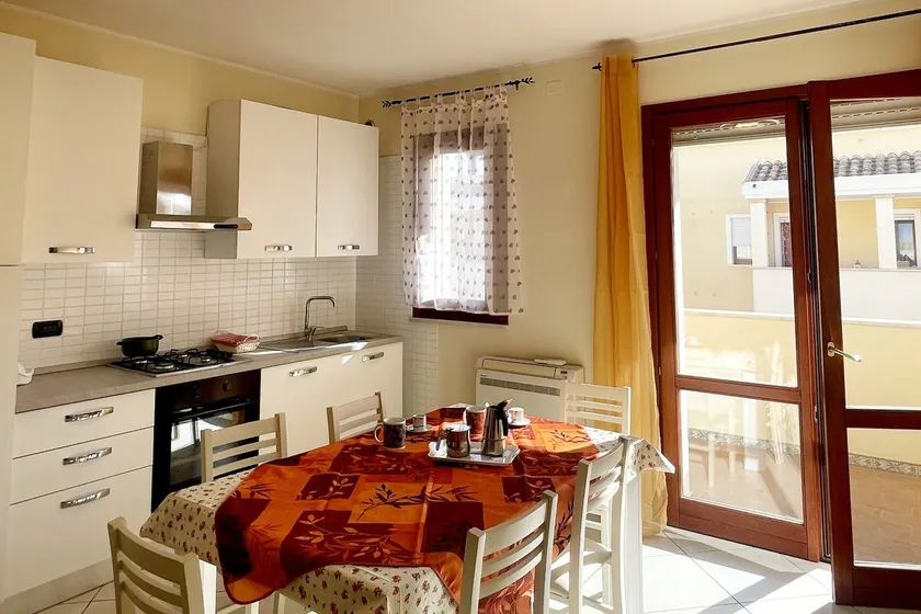 La dolce vita apartment free parking - Image 1