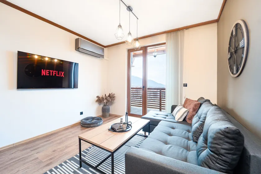 Host2U Cozy Ap. Best View / Free parking - Image 1