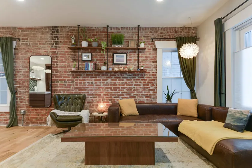 Historic, Industrial Flat in KC - Image 1