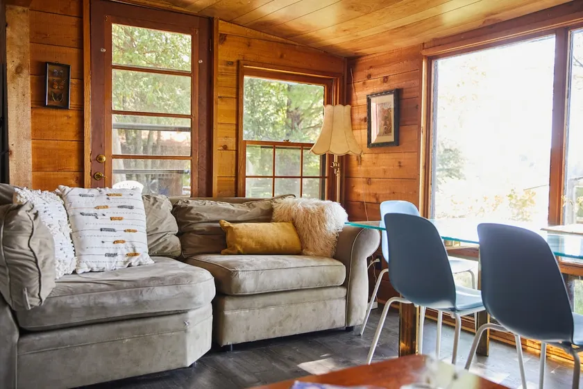 Jack Lake Cabin - Image 1