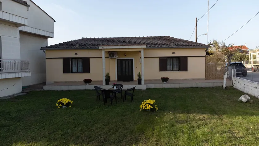 Garden Paradise in Megalochori Trikala - Image 1