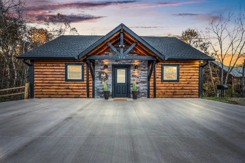 Top Rated Modern 3BD |Secluded |Fire Pit |Arcade - Image 1