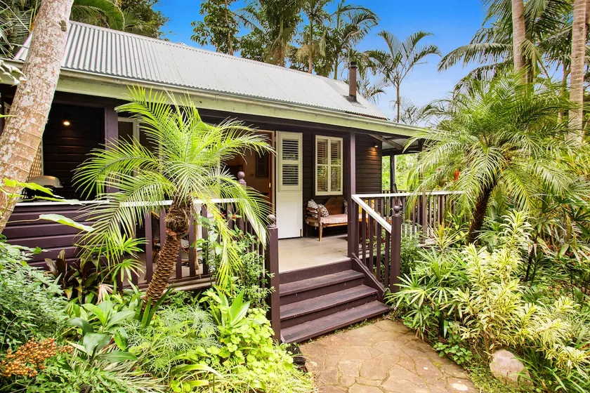Coco's Cottage in the Byron Bay Hinterland - Image 1