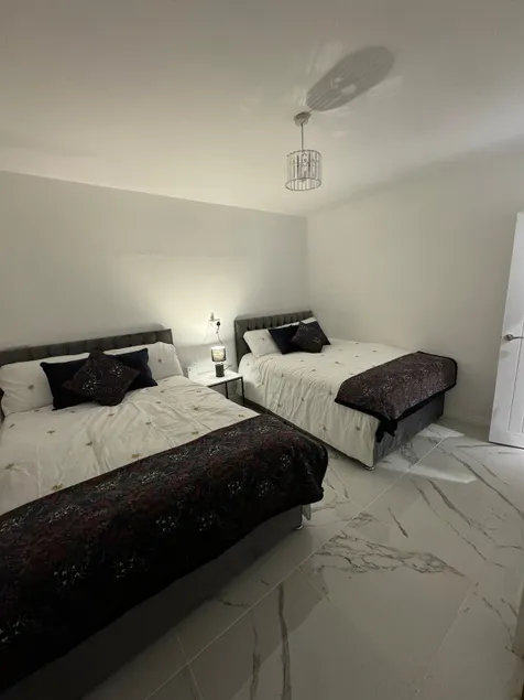 Luxury Travis House - Image 1