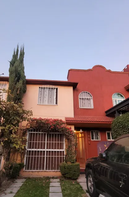 Entire Tenayuca house - Image 1