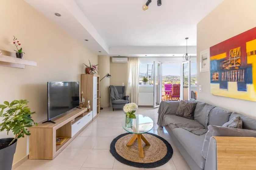 Spacious And Modern Apartment - Image 1