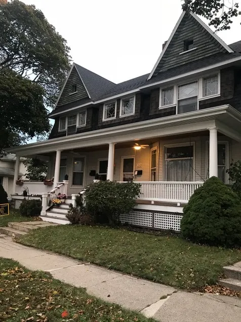 Victorian Vacation Home - Image 1