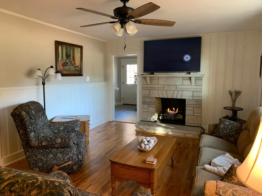PaPa's Place - Image 1