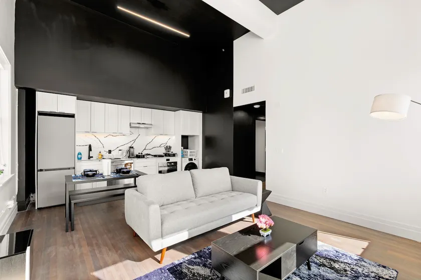 Chic Urban Retreat: Riverwalk/CityView,King/Arcade - Image 1