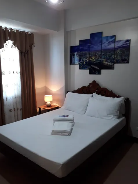 M&P’s Place Manhattan Heights Araneta City Cubao - Image 1