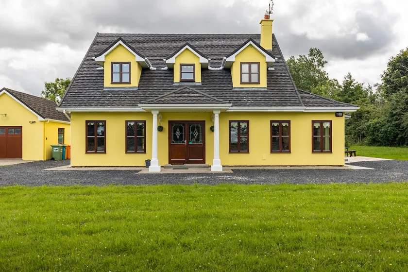 Yellow House - Image 1