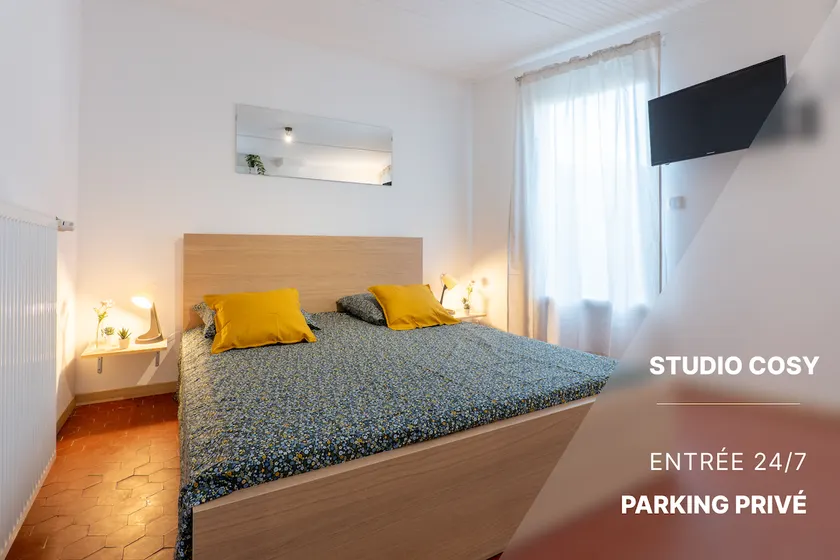 Superb cozy and quiet studio - Image 1