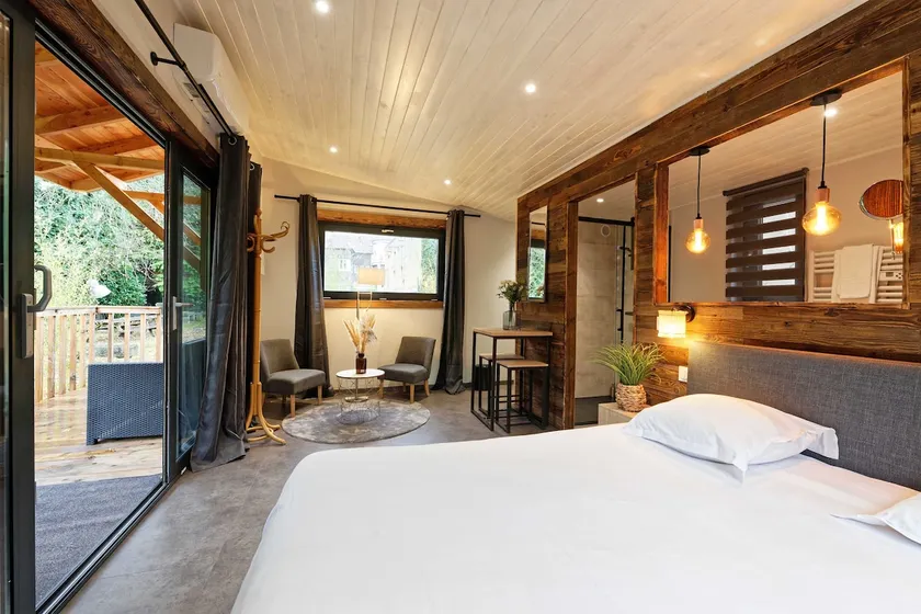 Cabin in the heart of the city - Image 1