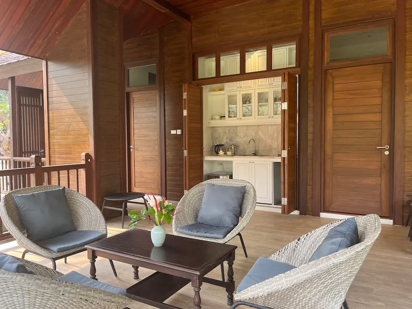 Suan Kaew Bungalow 1 - Image 1