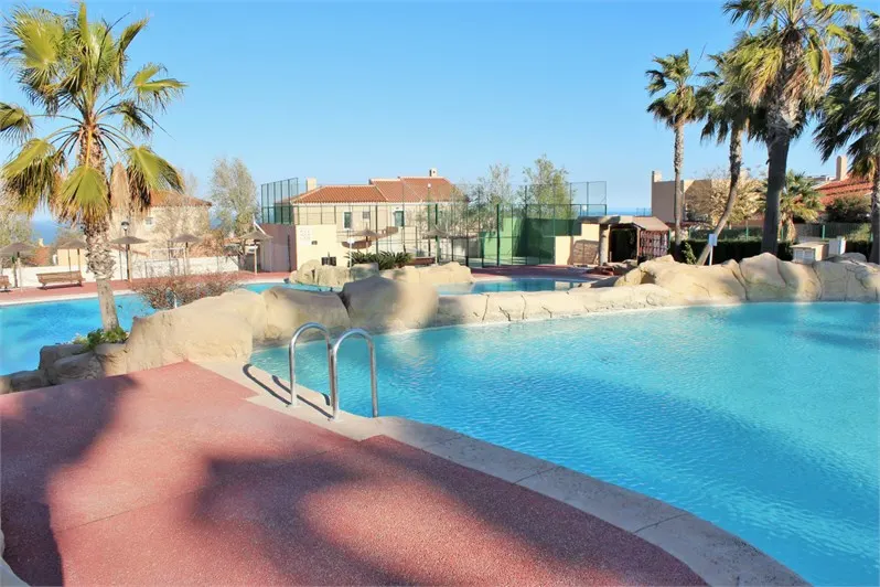 Stunning Duplex with Sea Views - Image 1