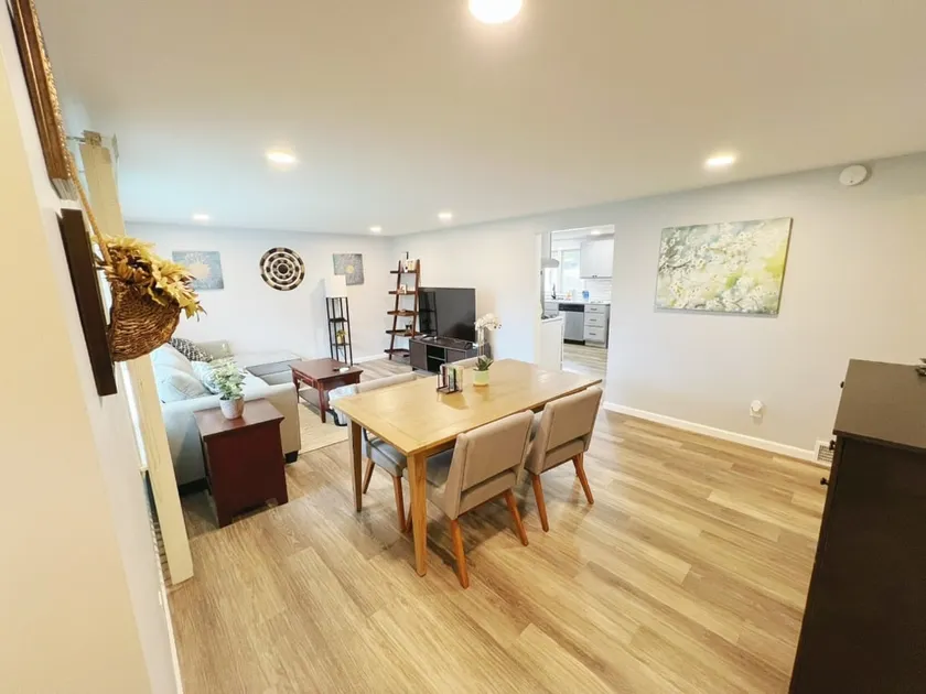 Entire Ranch Home in Tonawanda - Image 1