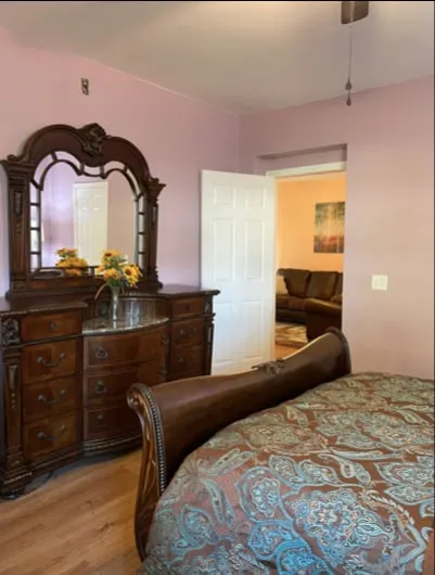 Davis 1 Bedroom - Image 1