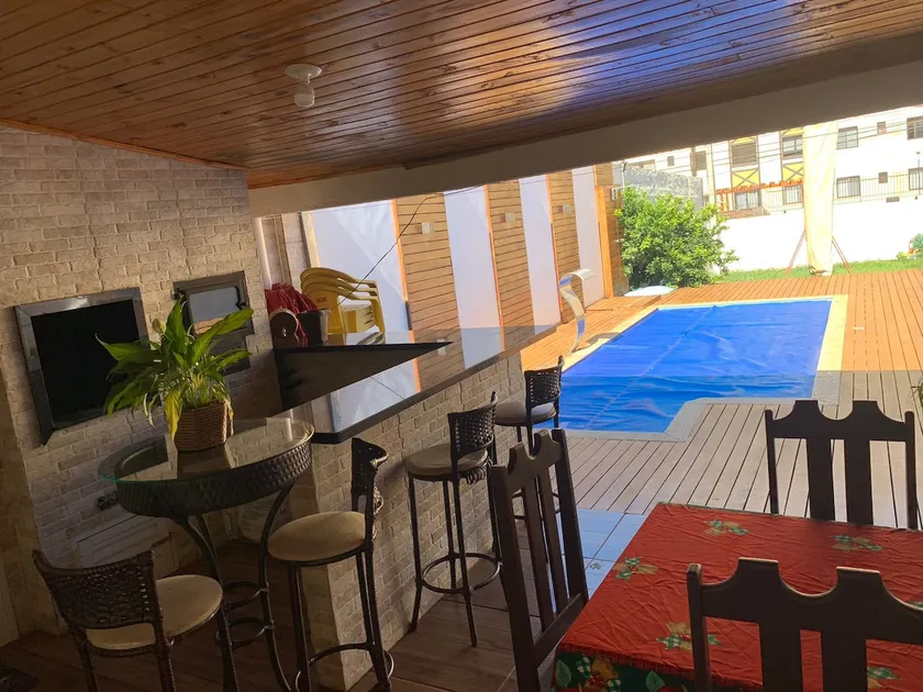 Central House - heated pool and barbecue area - Image 1