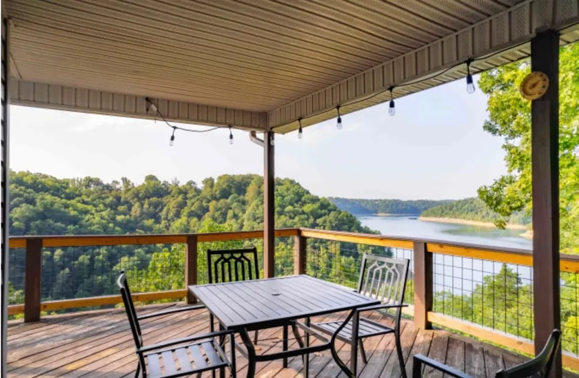 Welcome to your Dream Lake Home - Image 1