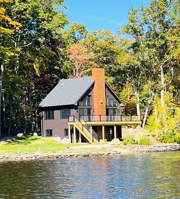 Retreat Bolton Lake - Image 1