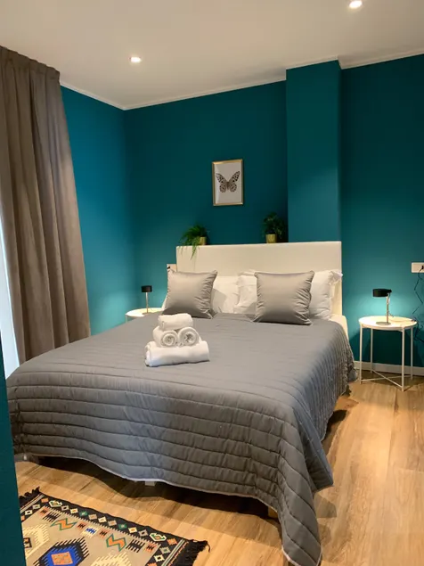 Apartment Suite 10 - Image 1