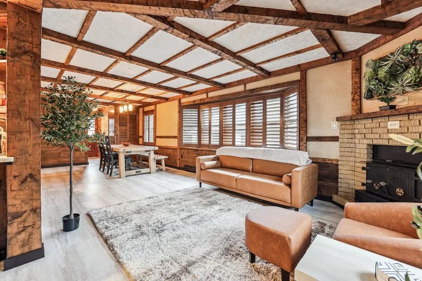 Luxury Cabin*Gym*Game Room* - Image 1