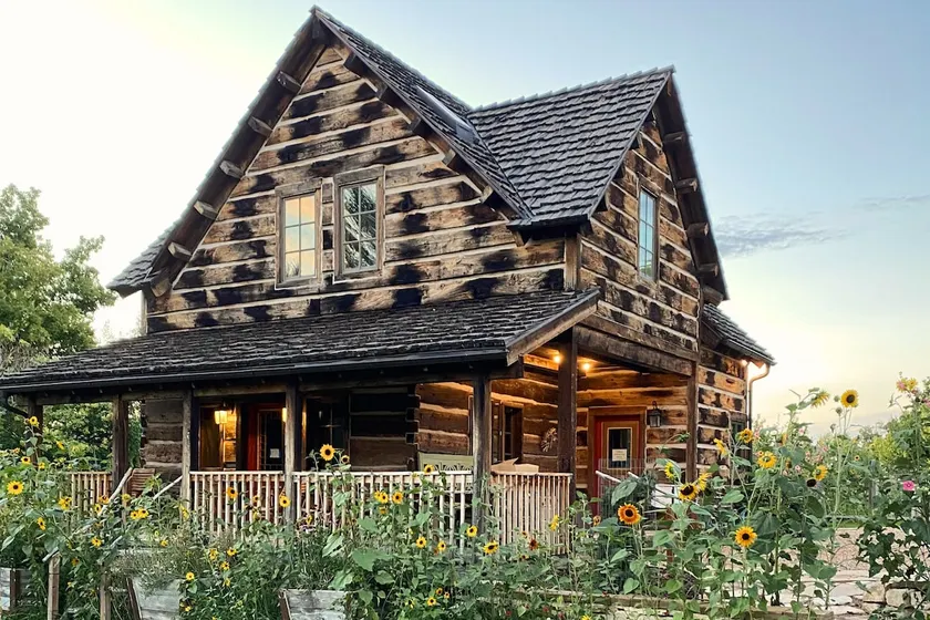Spring City Cabin - Image 1