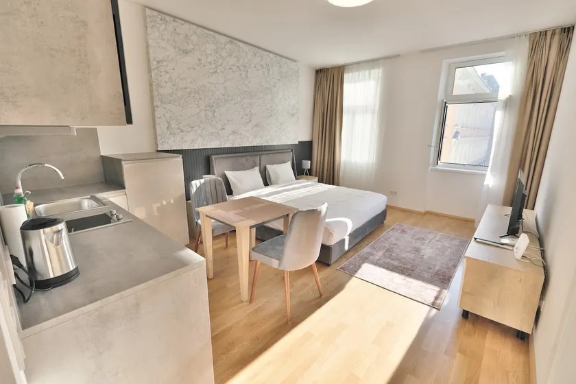 Apartment 10 - Image 1