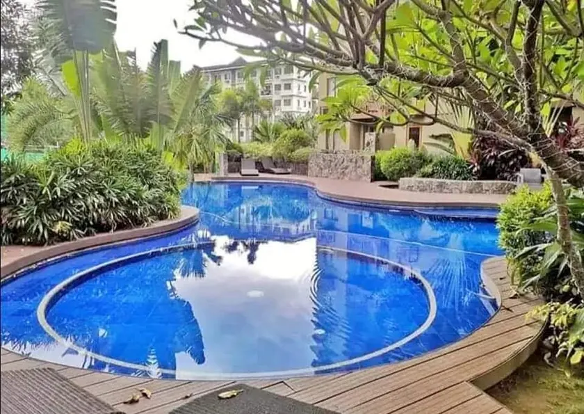 1Br QC Furnished Condo FREE Pool Access, FAST WIFI - Image 1