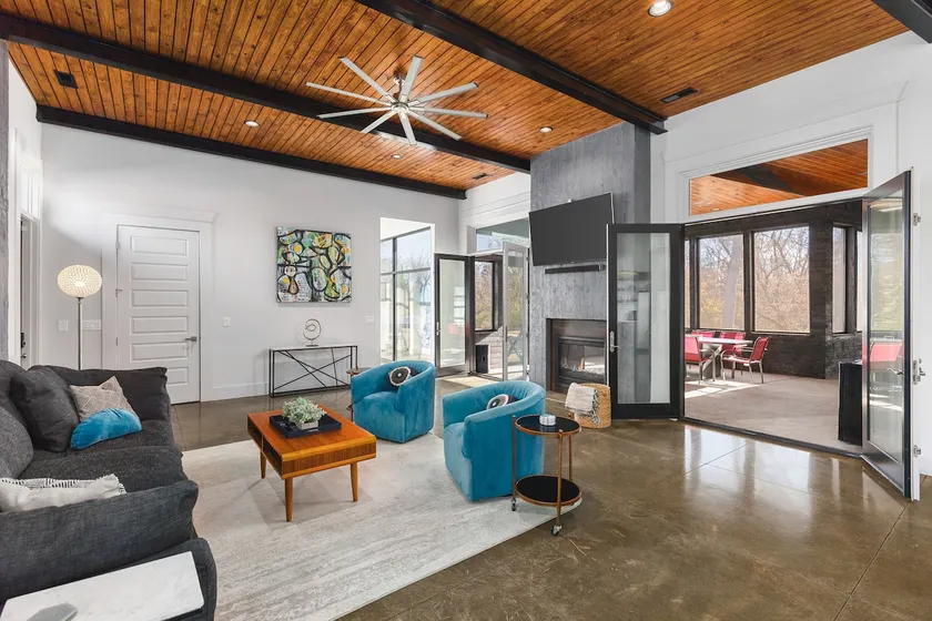Unique Modern Ranch w/ Pool, Hot Tub, Fireplace - Image 1