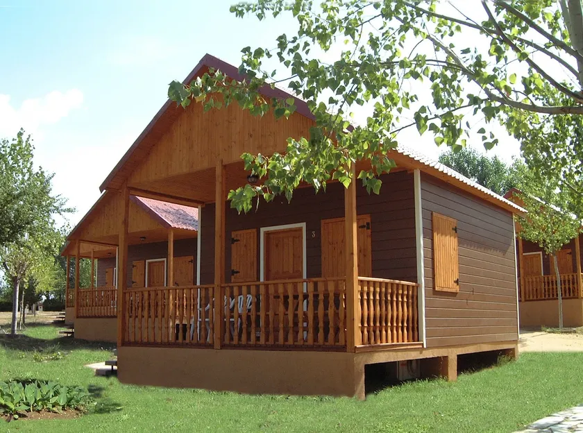 Bungalow4 - Image 1