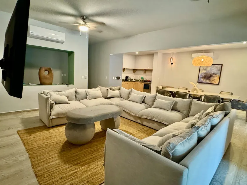 LUX 3 Bedrooms + 3 Bathrooms + Pool + Beach Access - Image 1