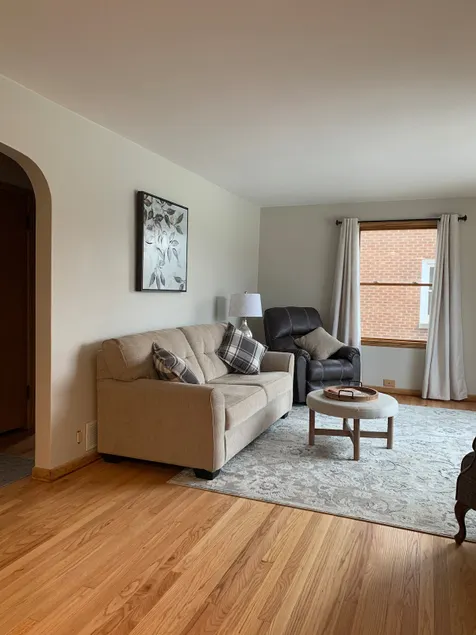 Lake Boulevard Retreat - Image 1
