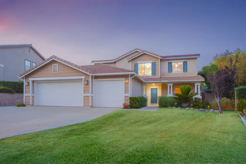 Loma Linda Luxury: Where Comfort Meet Elegance - Image 1