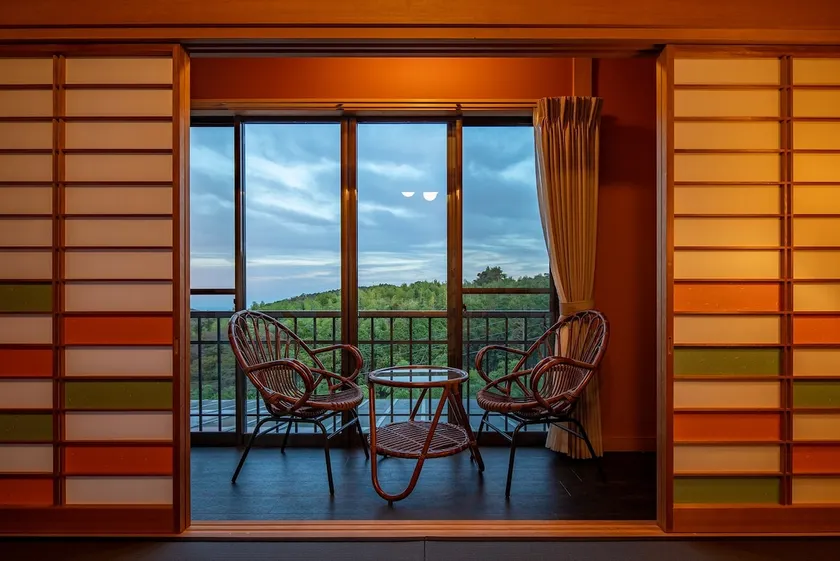 Modern Classic Hot Spring Cottage | 2 Saunas, Open-air Hot Spring, BBQ | MAIGRE YEBISU - Image 1