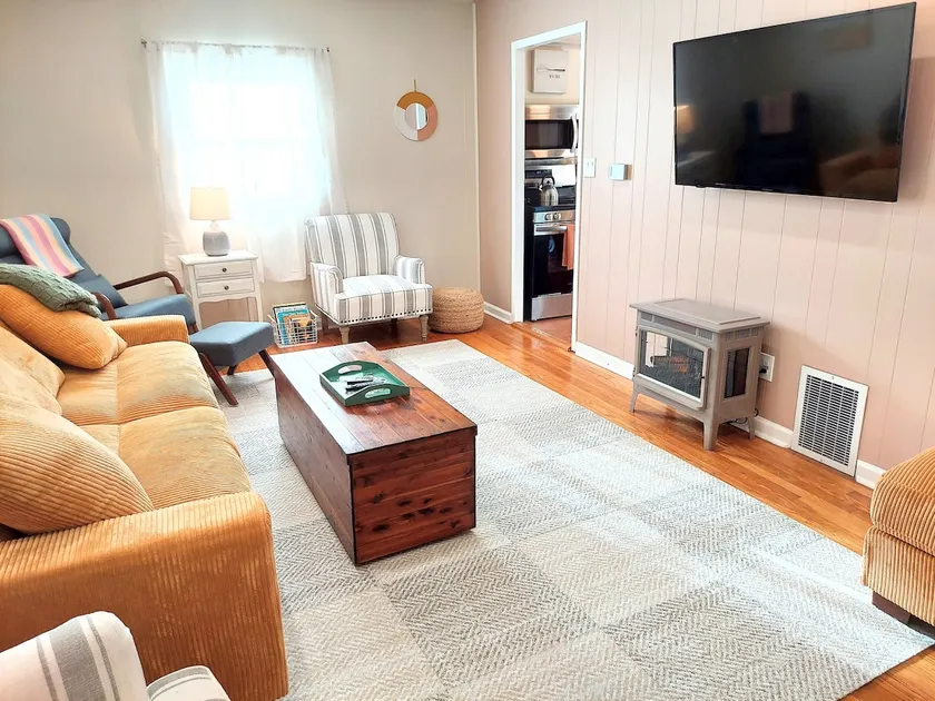 The Comfy Classy Cottage in Boalsburg - Image 1