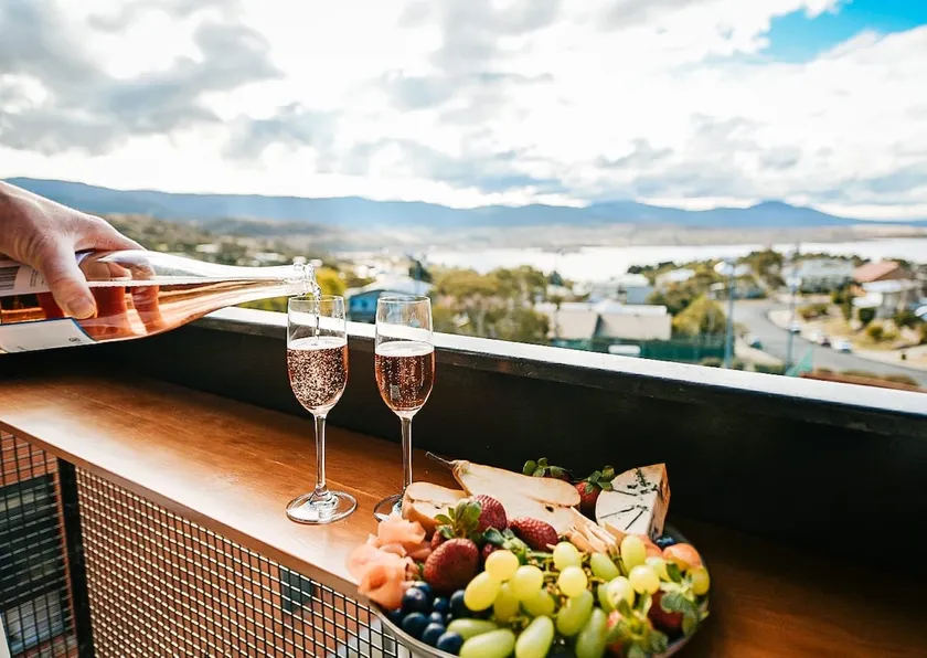 Best views in town! Well almost. - Image 1