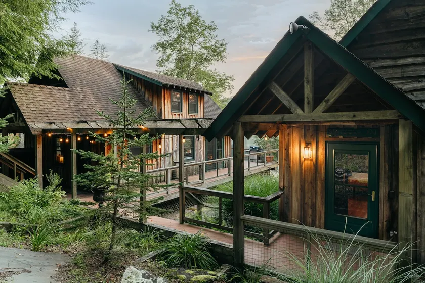 Cozy Catskills cabins on the lake @twogoodcabins - Image 1