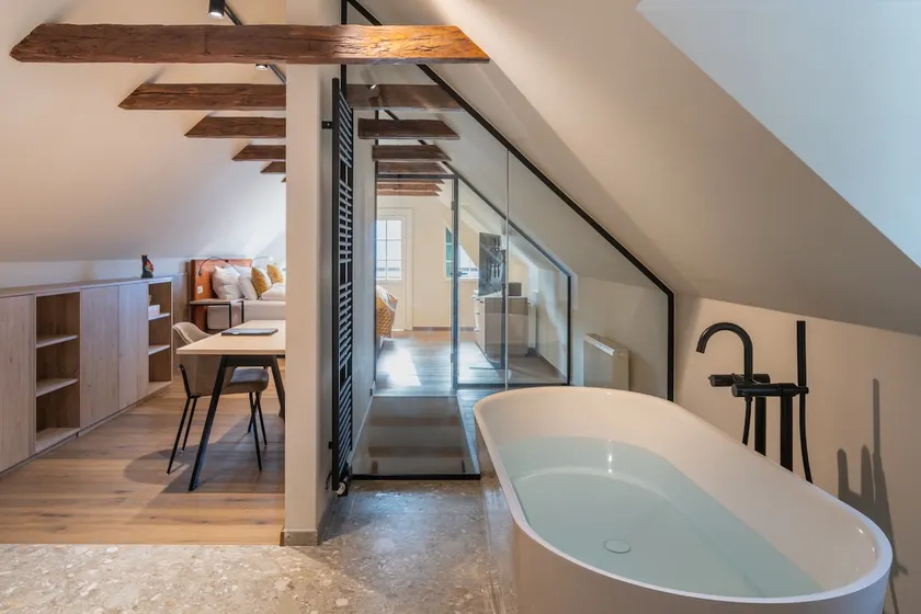 Traminer house with heated pool - Image 1