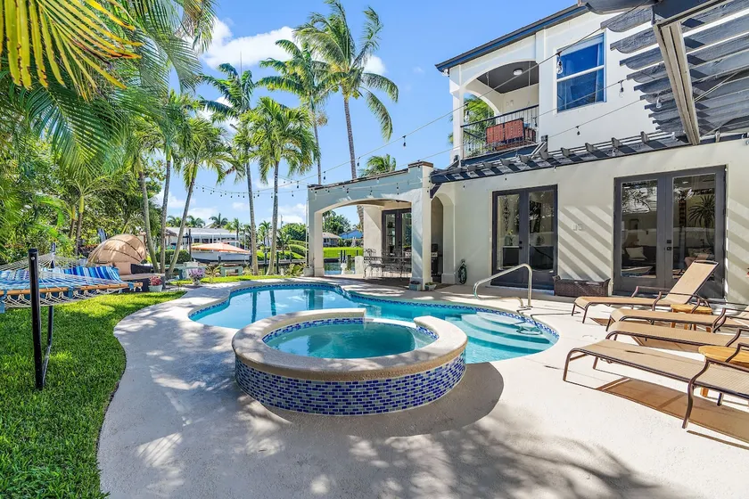 Waterfront Palm Beach Villa w Pool, Near Beaches! - Image 1