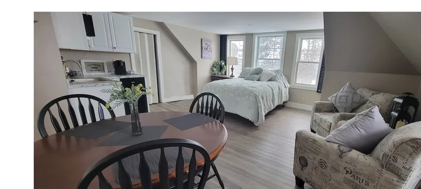 Tavern - Charming Loft - Image 1
