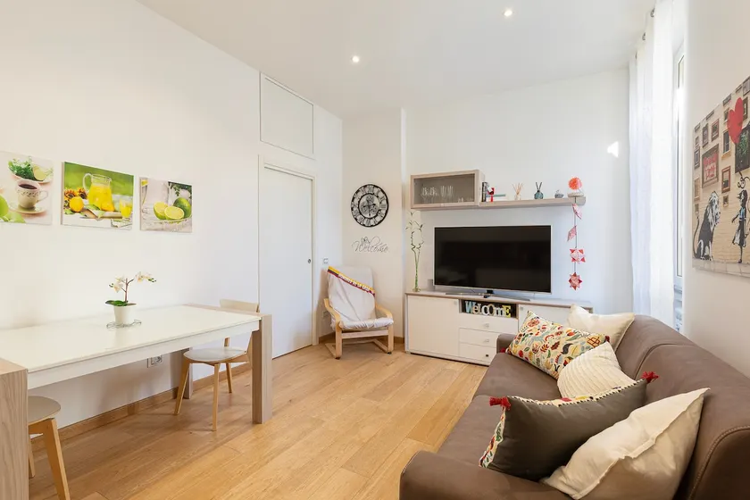 Nice Flat Milan 50m Station! - Image 1