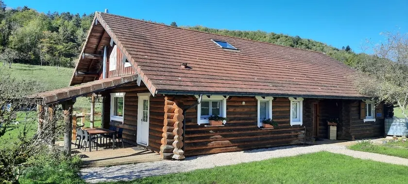 The Unicorn Chalet - Image 1