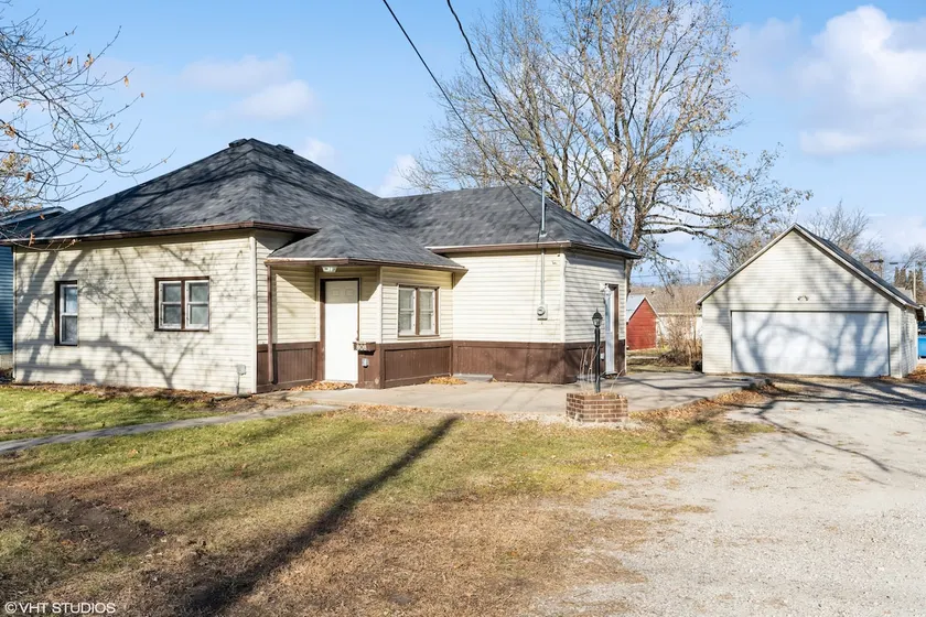 Charming Home in Indianola - Image 1