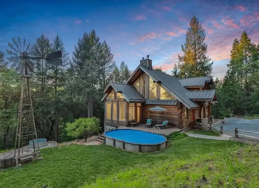 Lazy Bear Haven - Luxury Log Cabin Retreat - Image 1